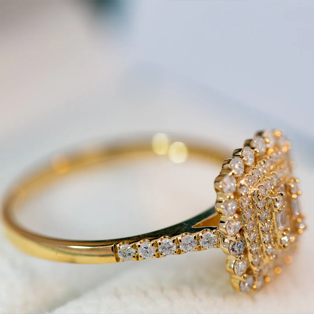 0.95ct Natural Brilliant and Baguette Diamond 18k Gold Engagement Ring - 10US02