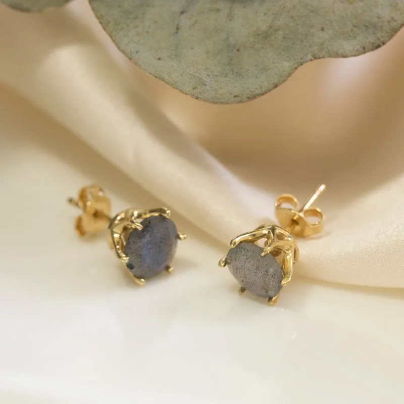 14 Carat Gold Earrings In a 7 mm To Rordorite Stone Inlay