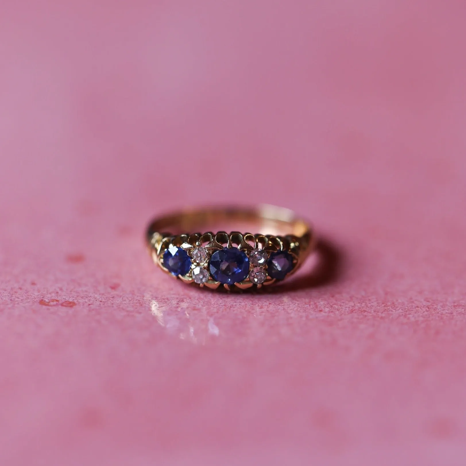 14k Gold Sapphire and Diamond Filigree Pleated Ring