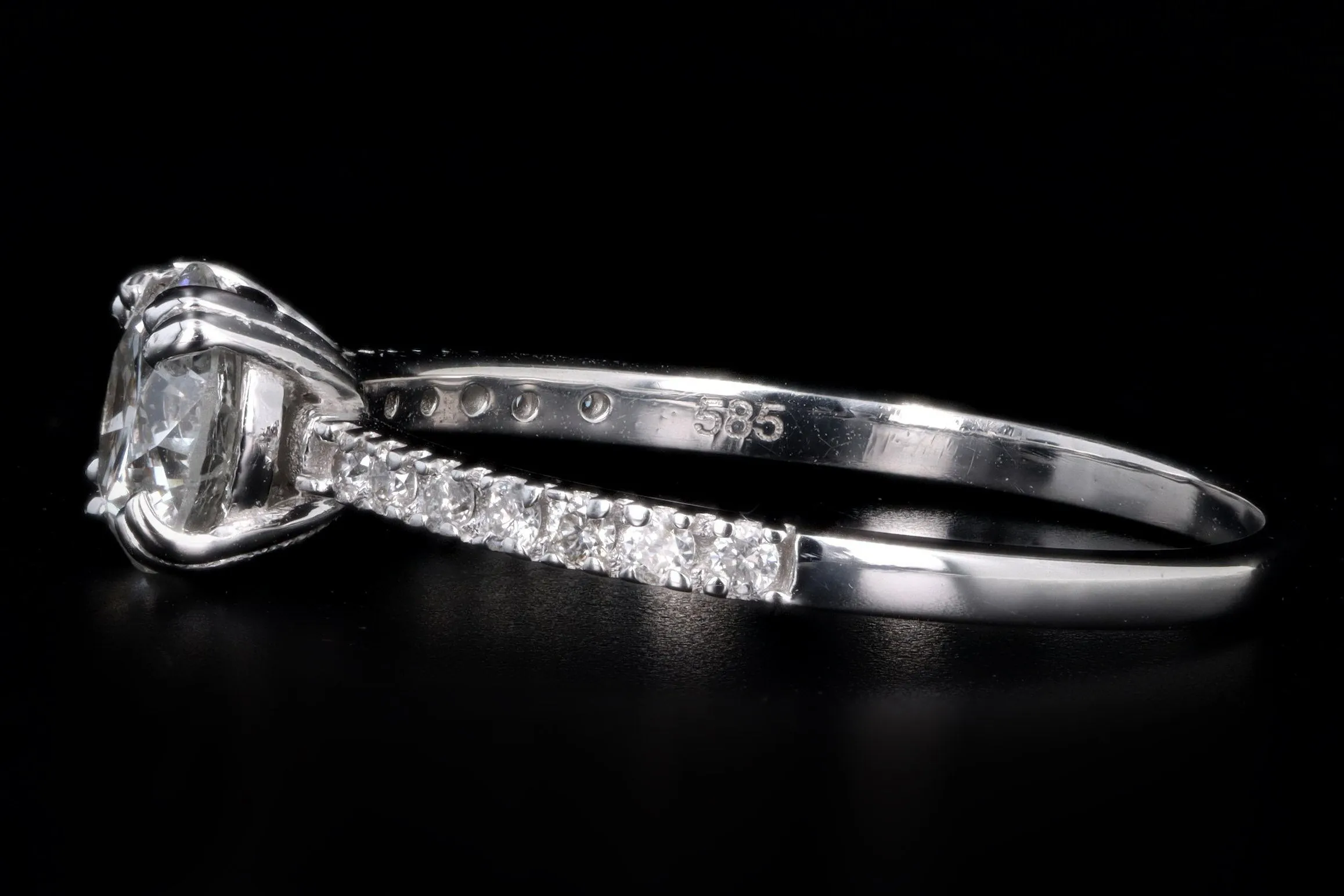 14K White Gold .79 Carat Round Brilliant Diamond Engagement Ring