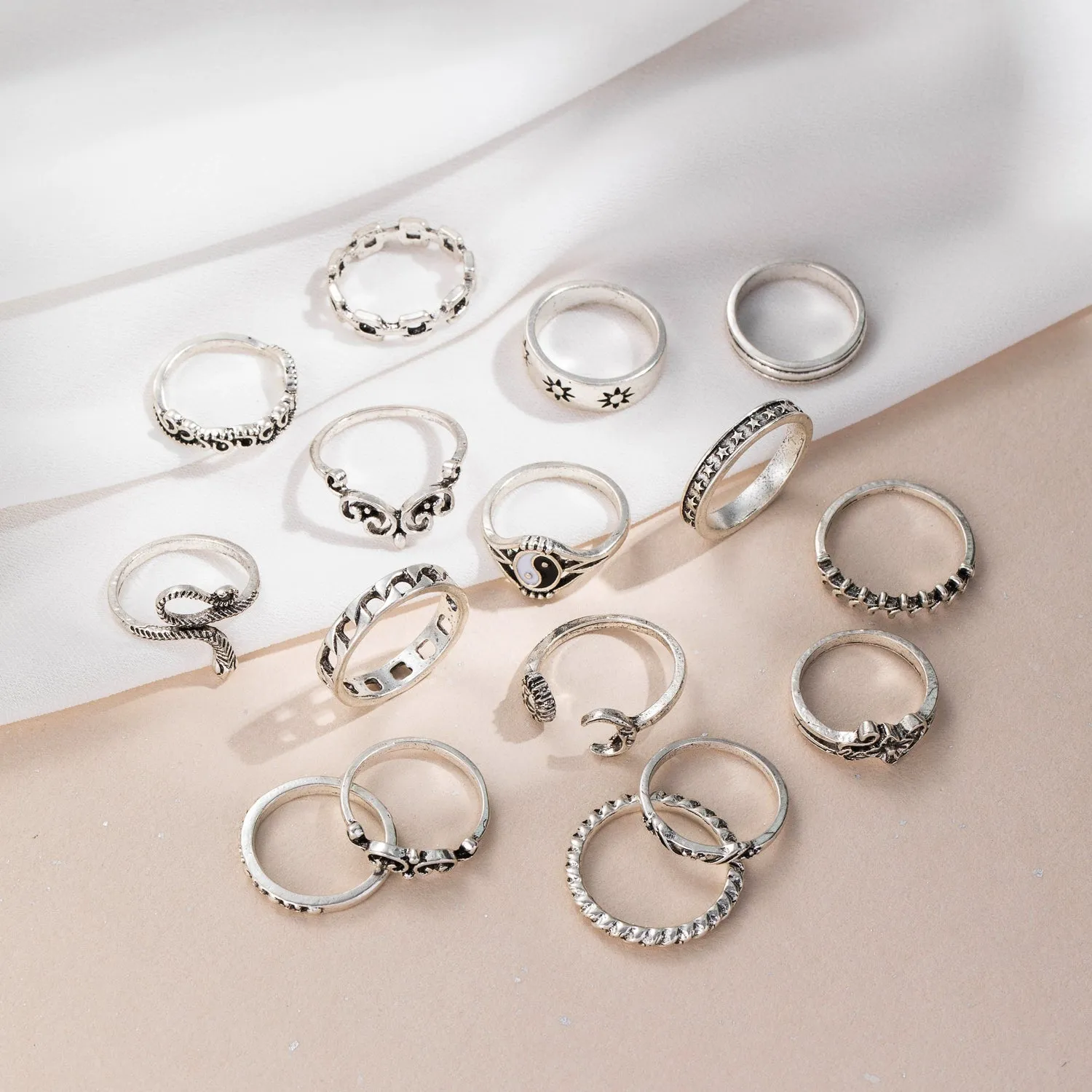 16pcs Hollow Vintage Geometric Snake Ring Set for Halloween