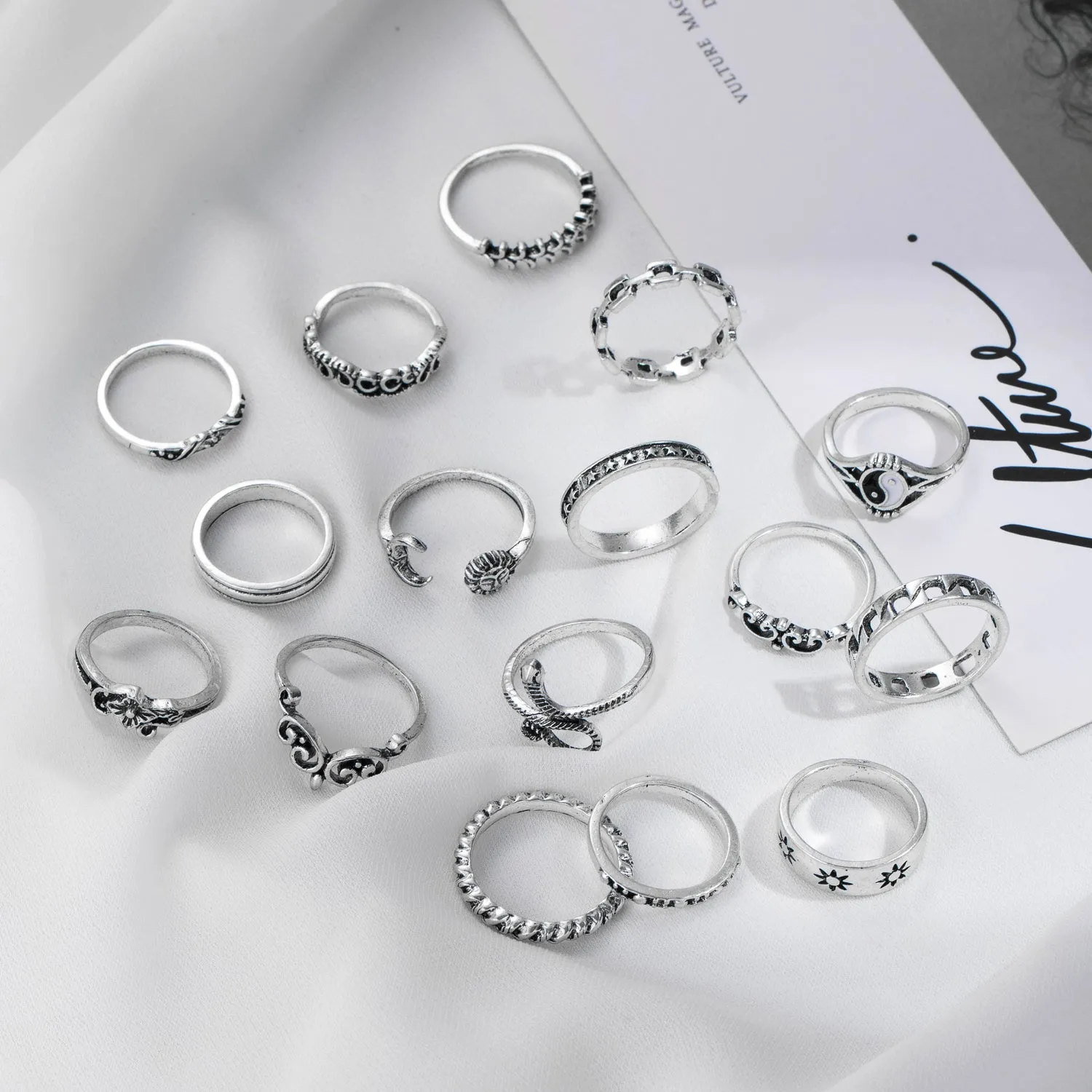 16pcs Hollow Vintage Geometric Snake Ring Set for Halloween