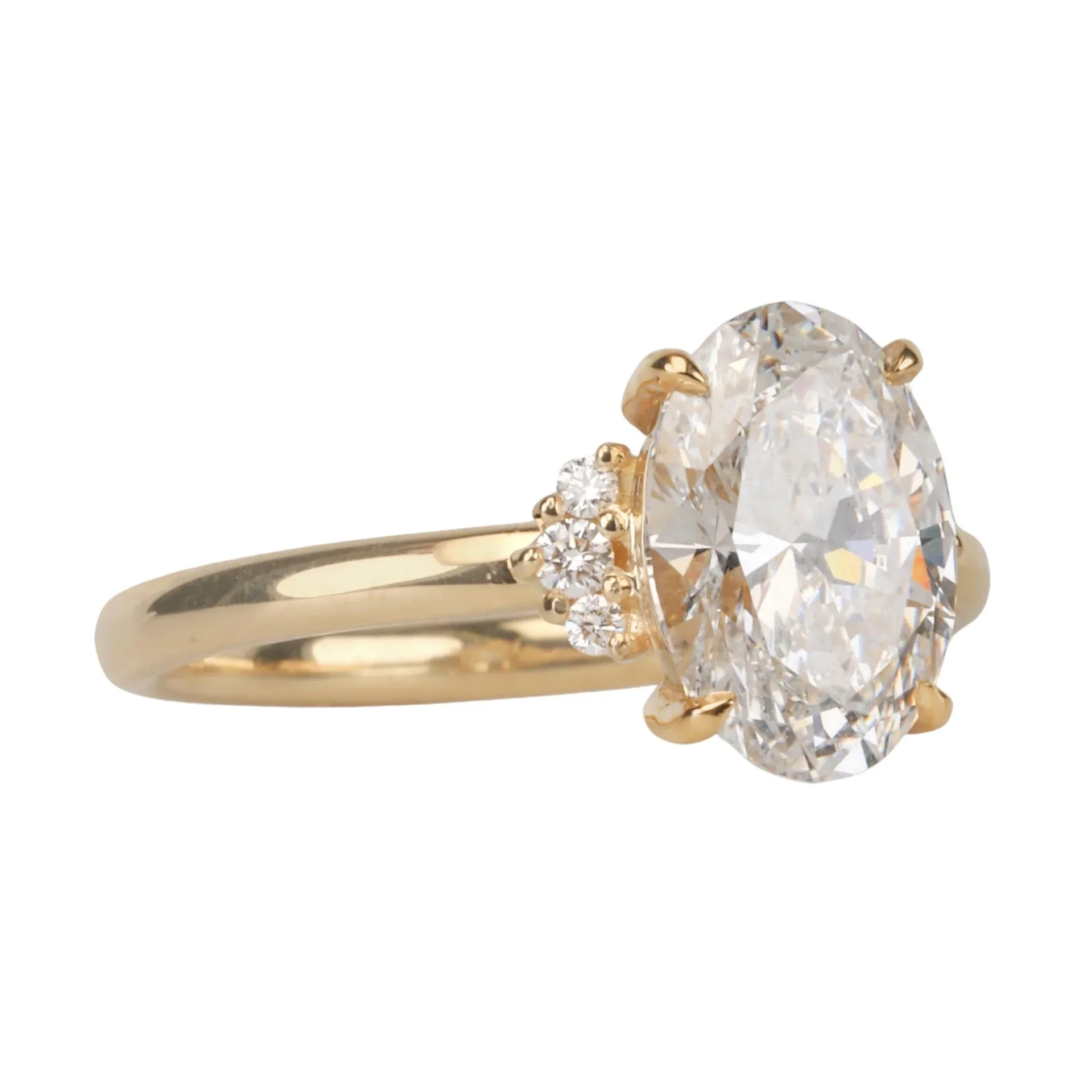 18K Gold "Kathleen" Engagement Ring with Center Prong-Set Oval Lab-Grown Diamond
