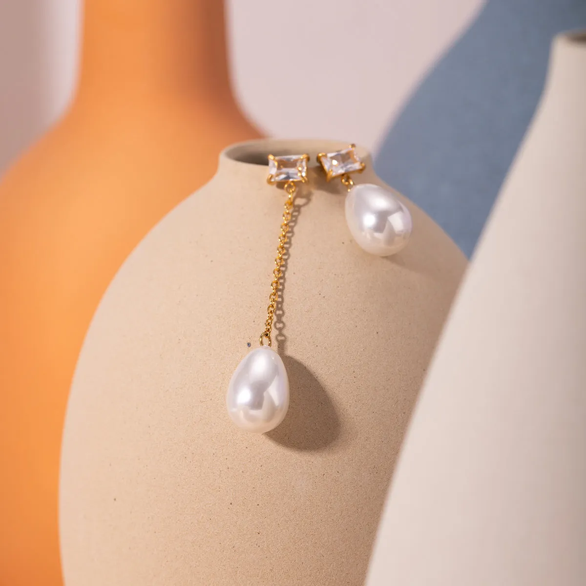 18K PVD Stainless Steel Light Luxury Pearl Earrings