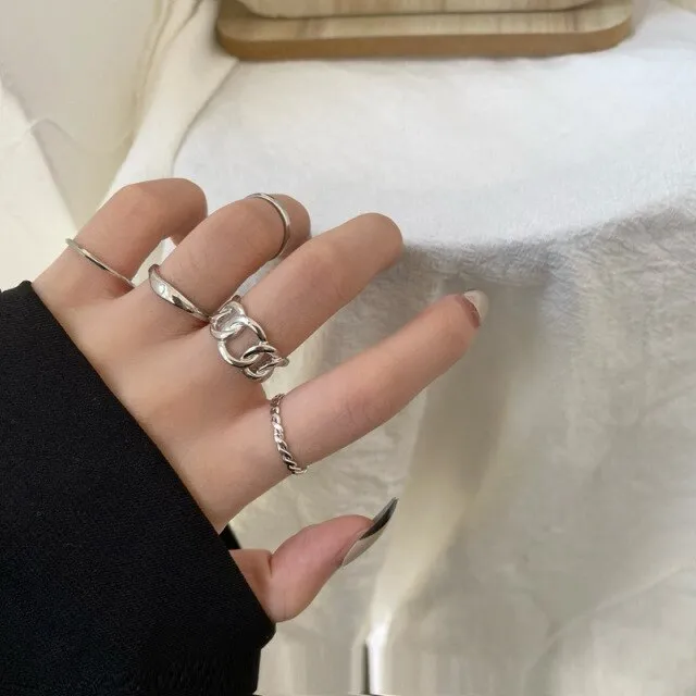 7pcs Fashion Punk joint Ring Set Geometric Twist Minimalist Jewelry Metal circular Golden Ring for Women. Street Dance Accessory.