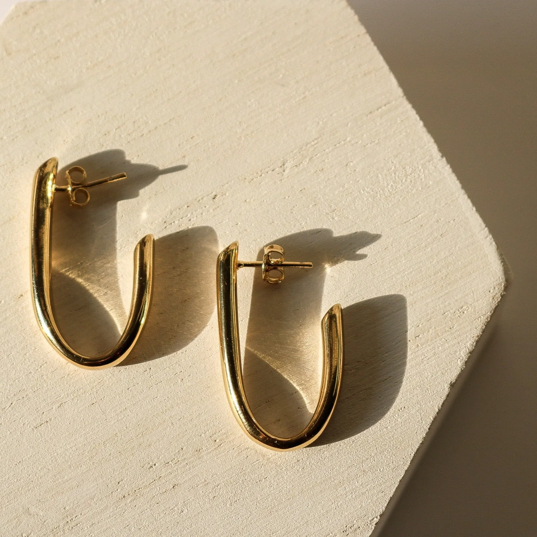 Aria J Hoops