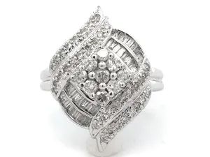 Brilliant and Baguette Diamond Ring 18k White Gold