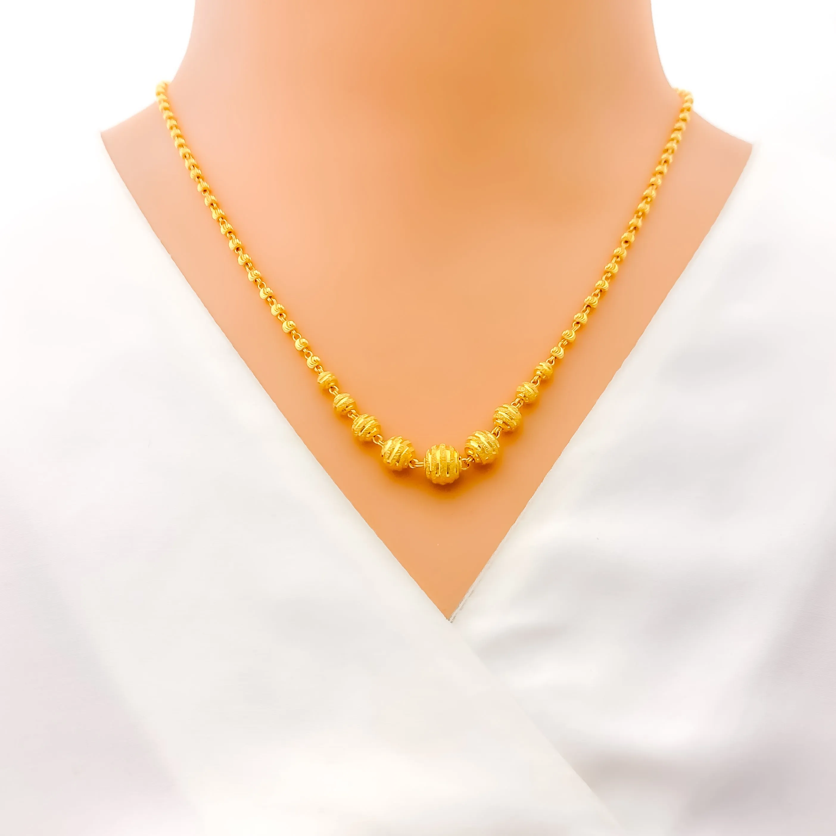Chic Timeless Striped 22k Gold Lara Necklace Set