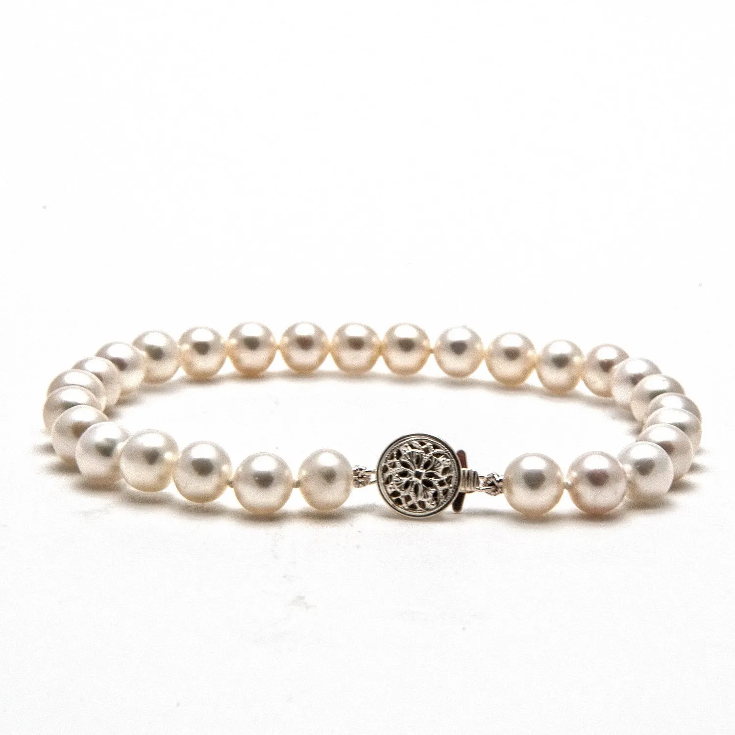 Classic Single Strand Pearl Bracelet