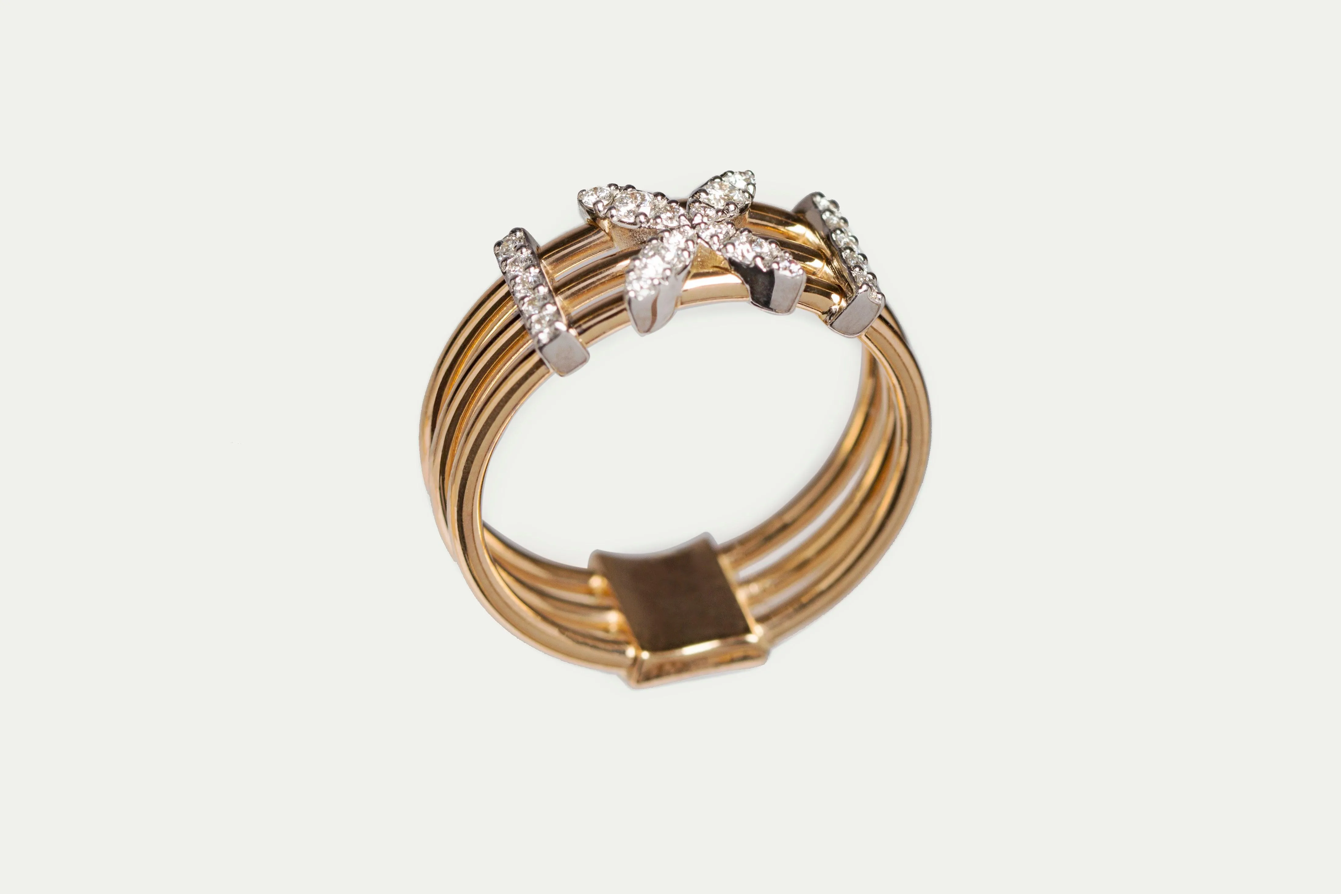Clover Ring