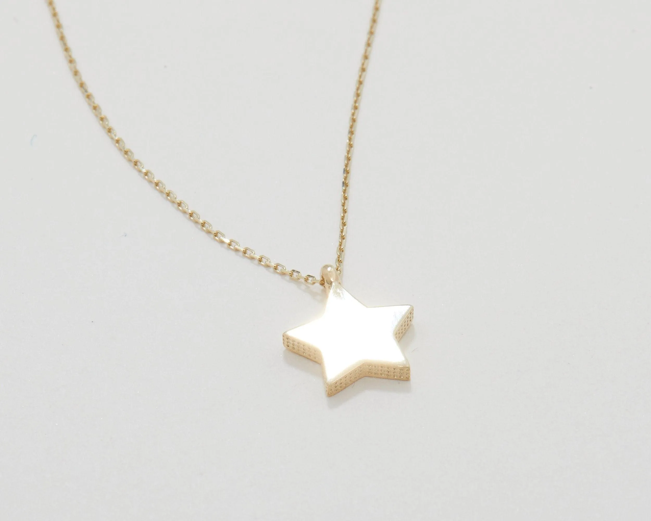 Dainty Star Necklace - 18K Gold Vermeil