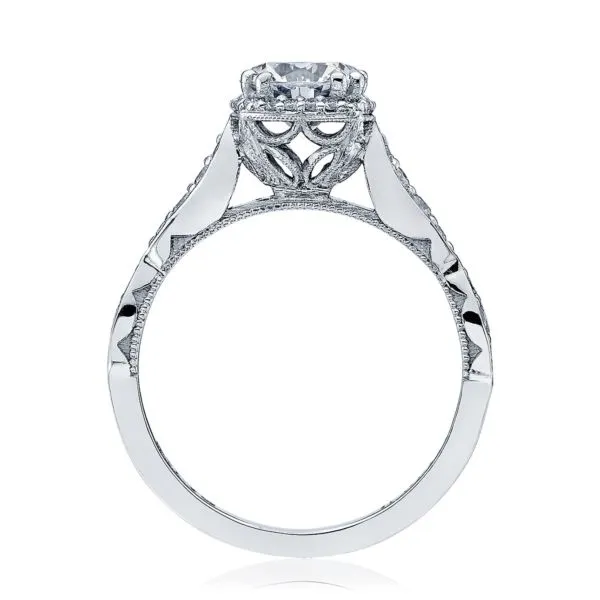 Dantela Diamond Engagement Ring in 18k