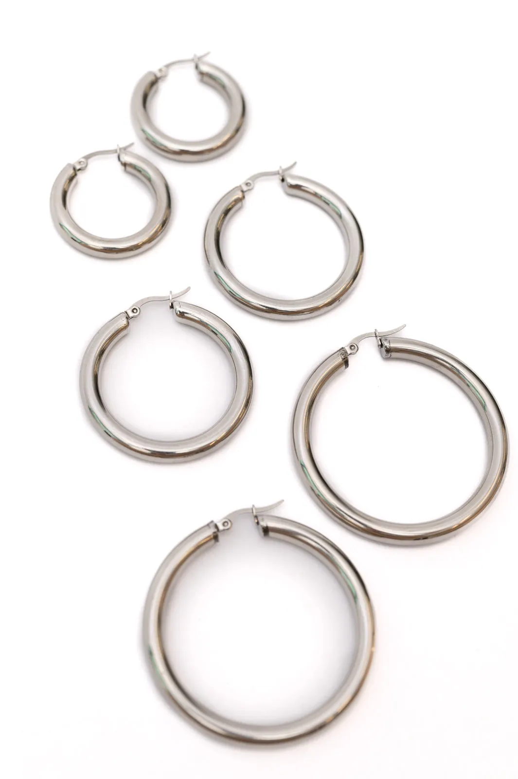 Day To Day Hoop Earrings Set In Silver