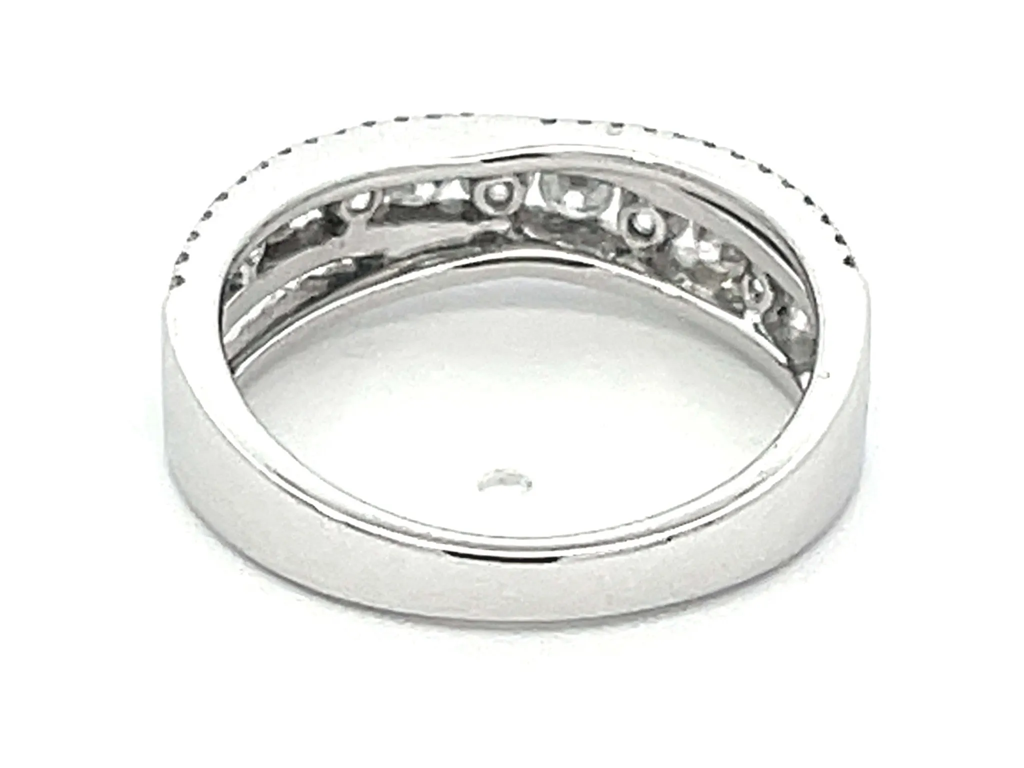 Diamond Cross Over Ring in 18k White Gold