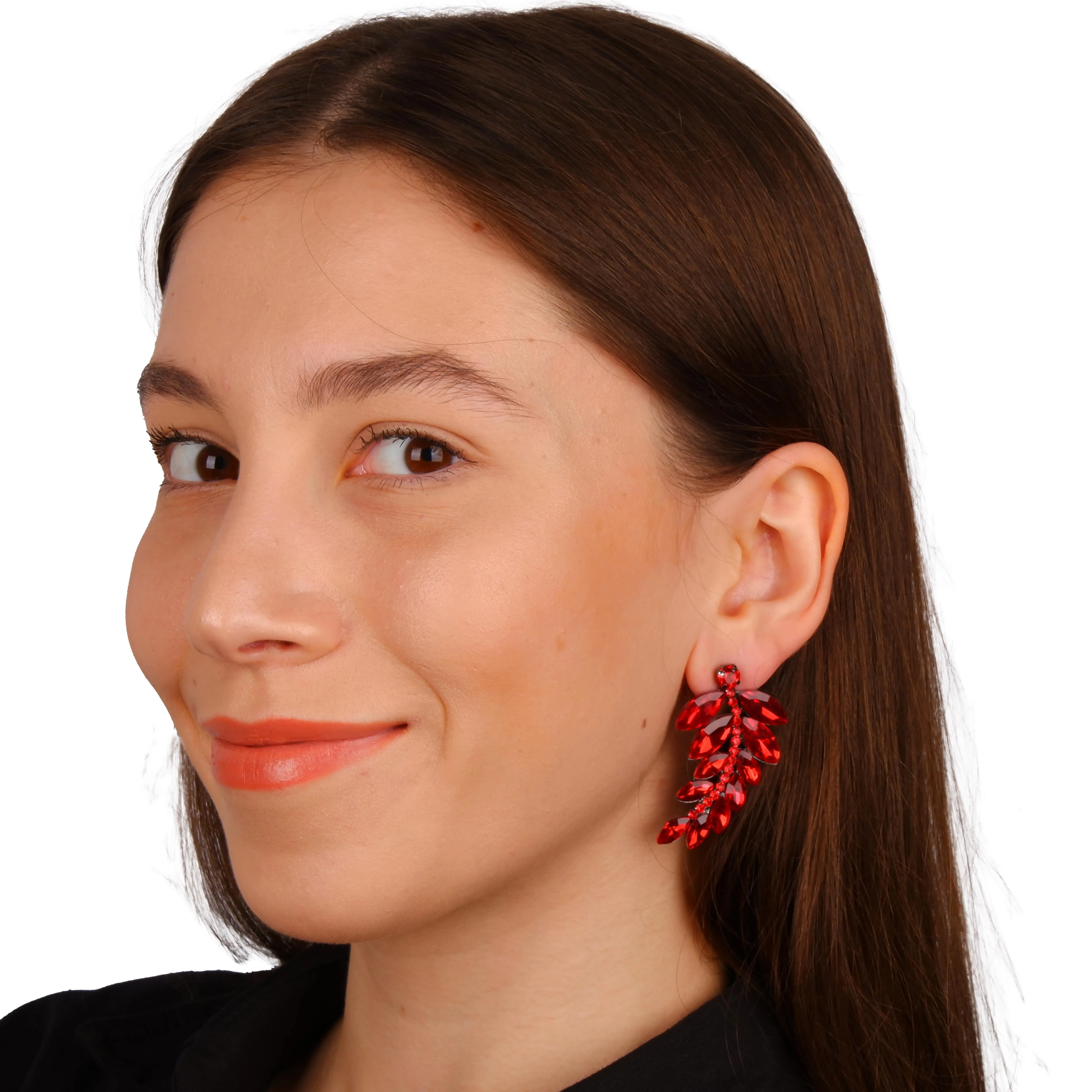Elegant Crystal Stone Leaf Earrings: Modern Design for Timeless Style
