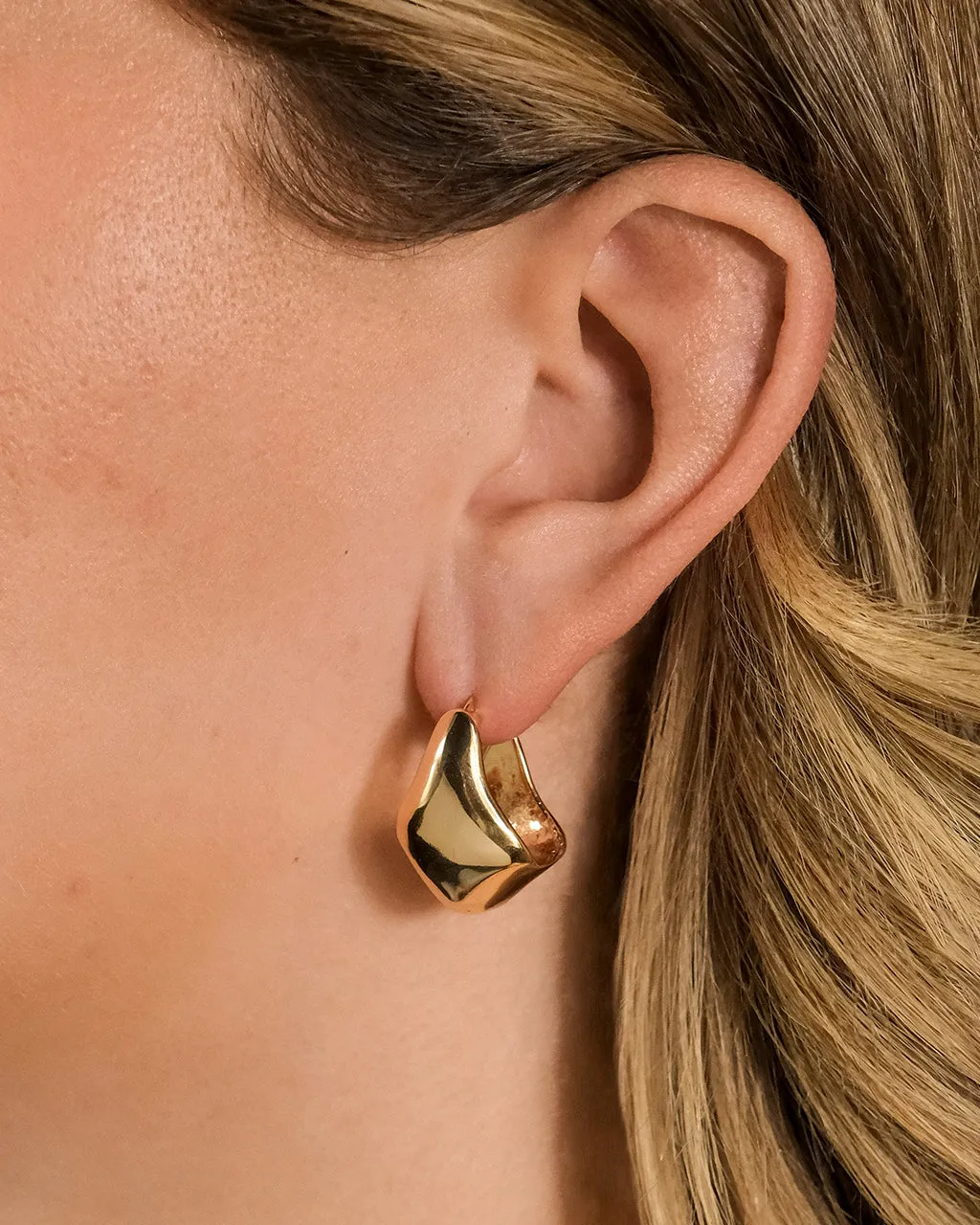 Elise Polished Micro Hoop Earrings