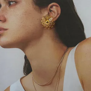 Enchanting Daisy Earring