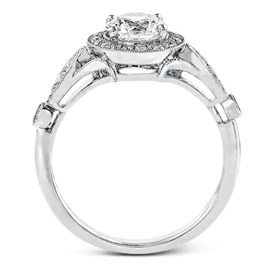 Engagement Ring in 18k Gold with Diamonds