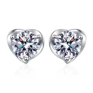 Four Claw Heart Moissanite Stud Earrings