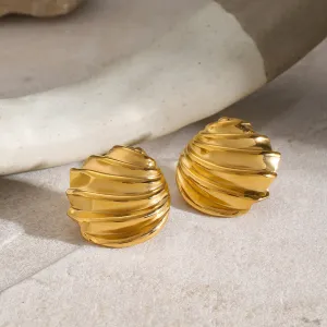 Gold-Plated Shell Stud Earrings - Timeless Coastal Elegance