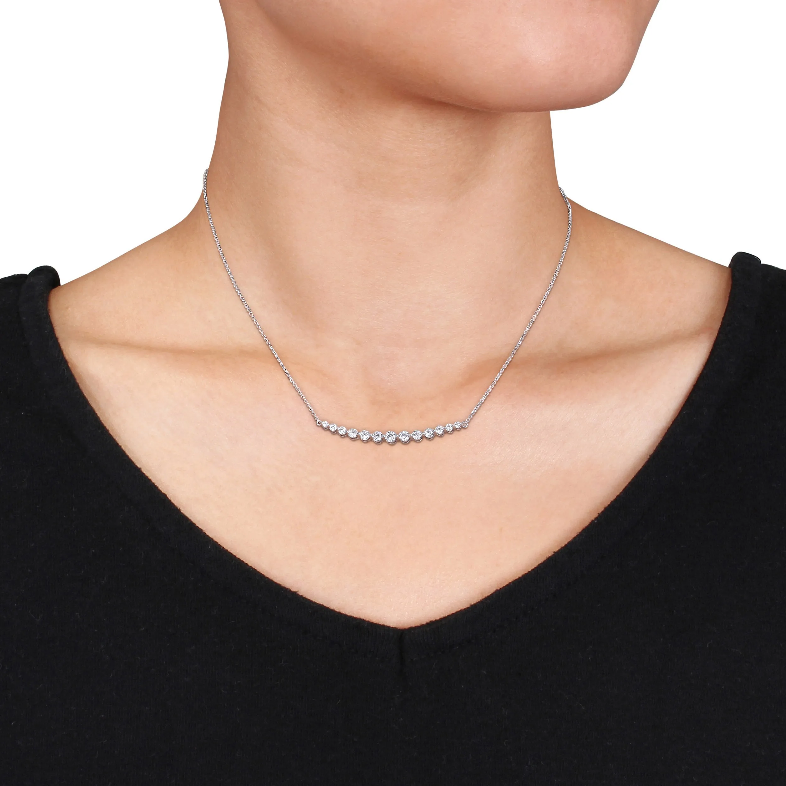 Graduated Diamond Curve bar Necklace 1 CT