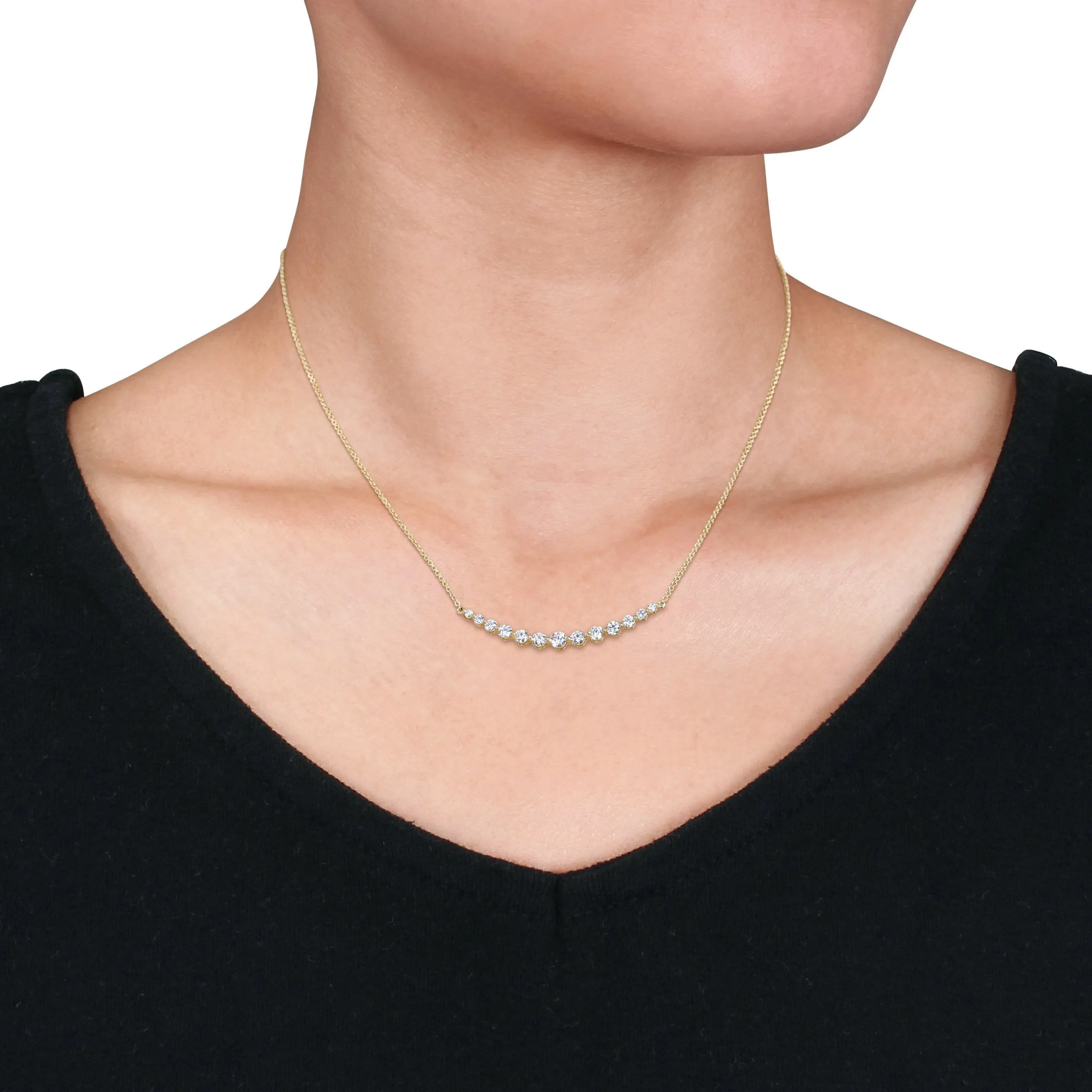 Graduated Diamond Curve bar Necklace 1 CT