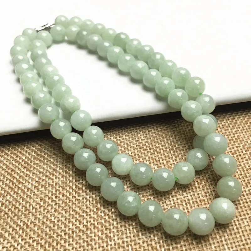 Green Jade Necklace Pendant Bead Chain Emerald Beads