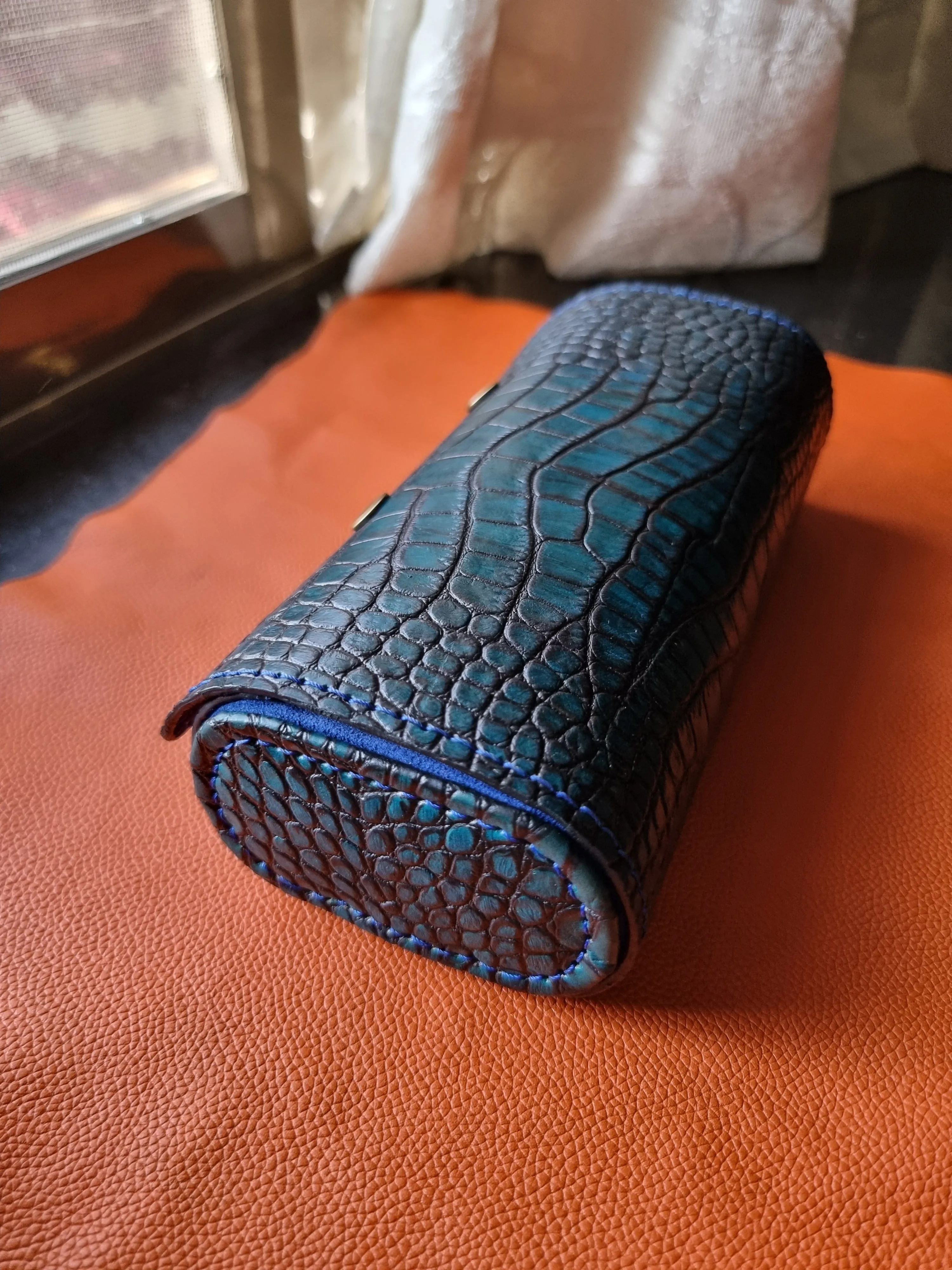 Handmade leather watch case