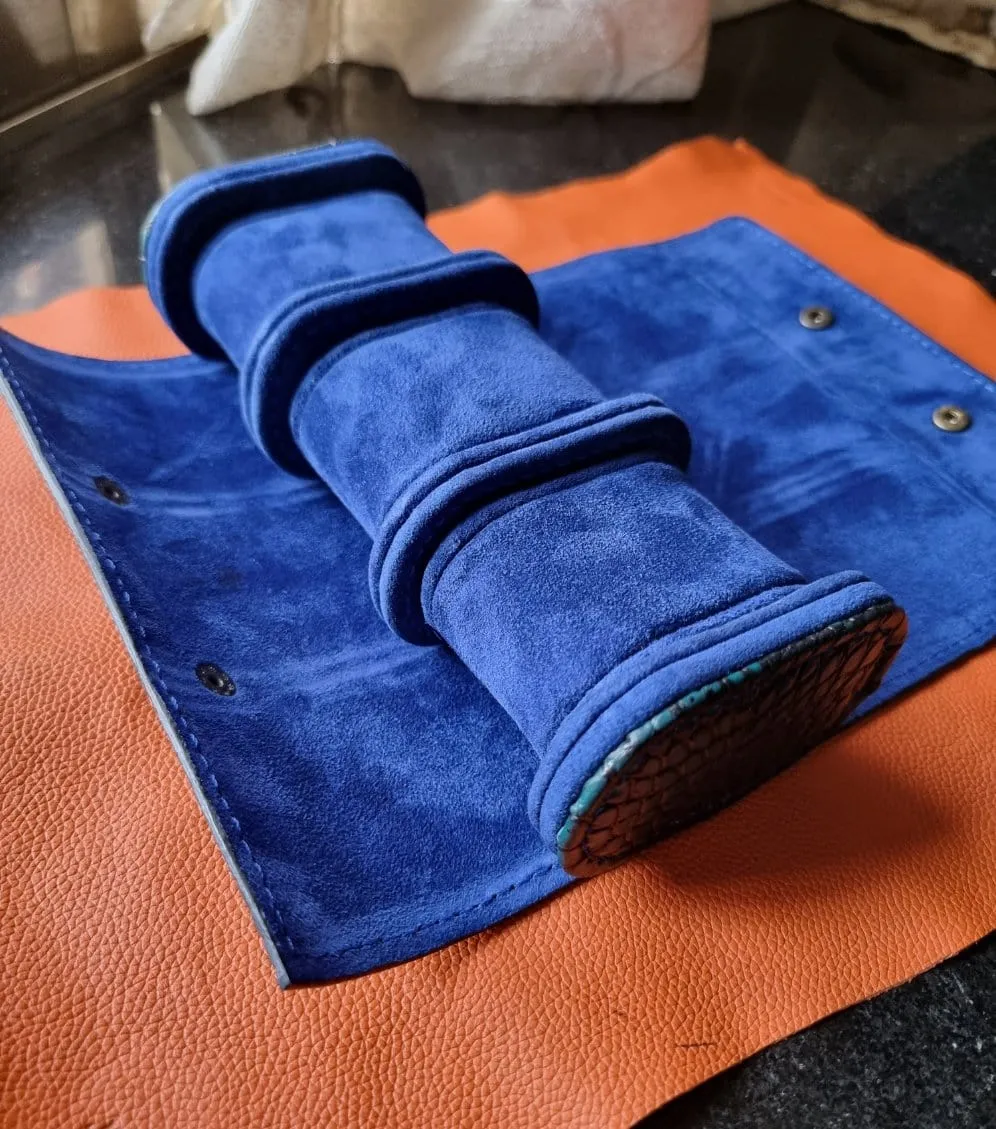 Handmade leather watch case