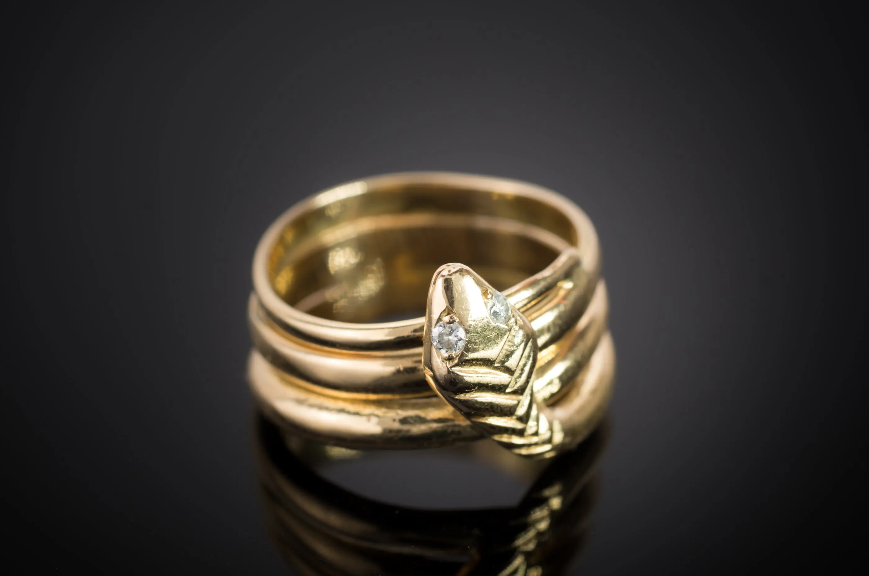 HEAVY VINTAGE FRENCH SNAKE RING IN 18K