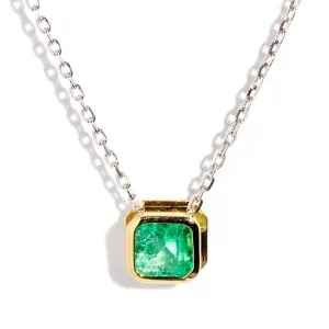 Kyria 1980s Emerald Pendant & White Gold Chain 9ct Yellow Gold