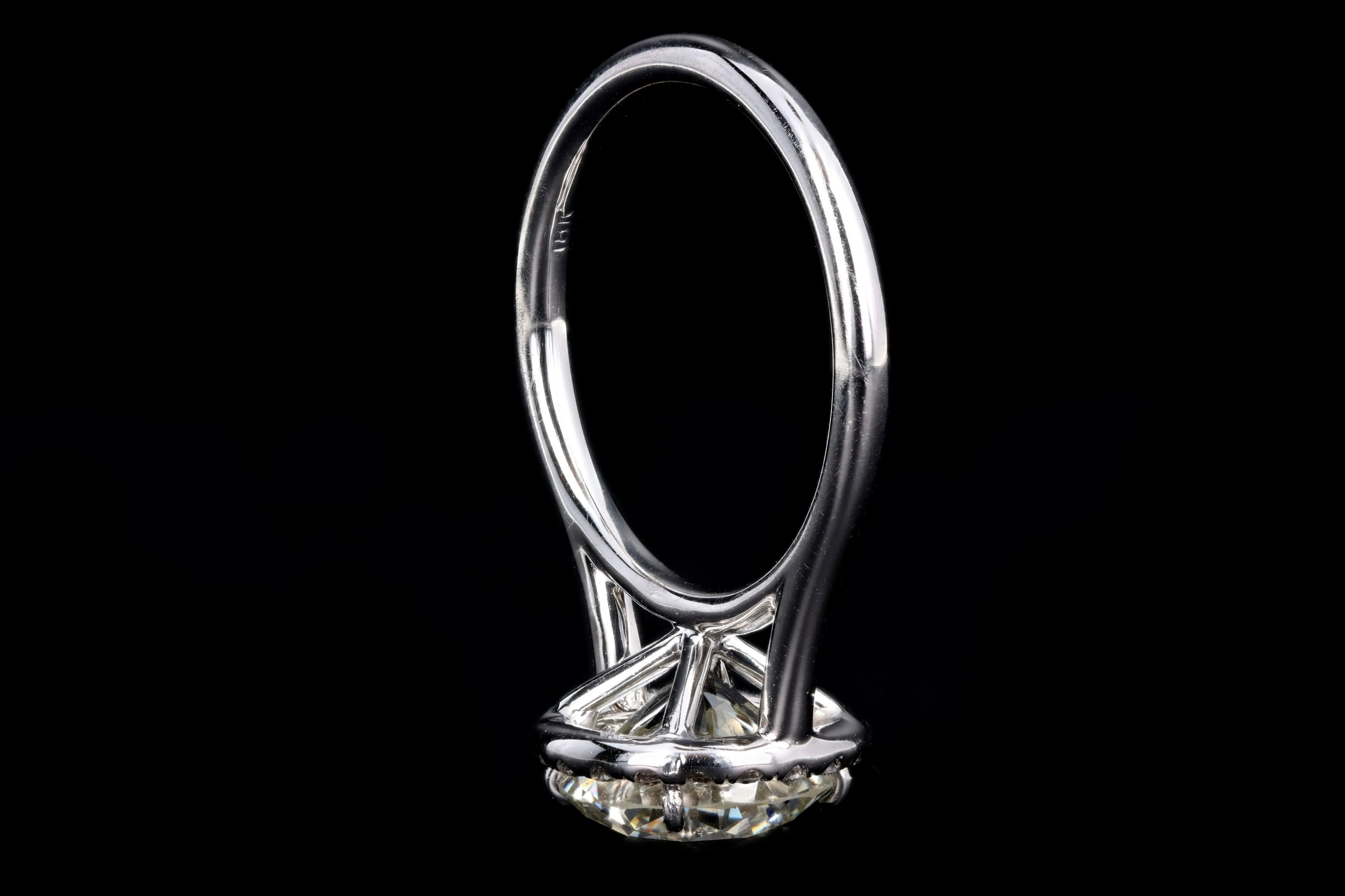 Modern 18K White Gold 3.02 Carat Round Brilliant Cut Diamond Halo Engagement Ring GIA Certified