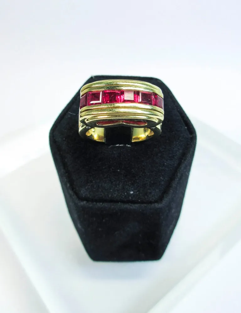 MOUAWAD 18 Karat Yellow Gold Diamond and Ruby Ring Size 6 3/4