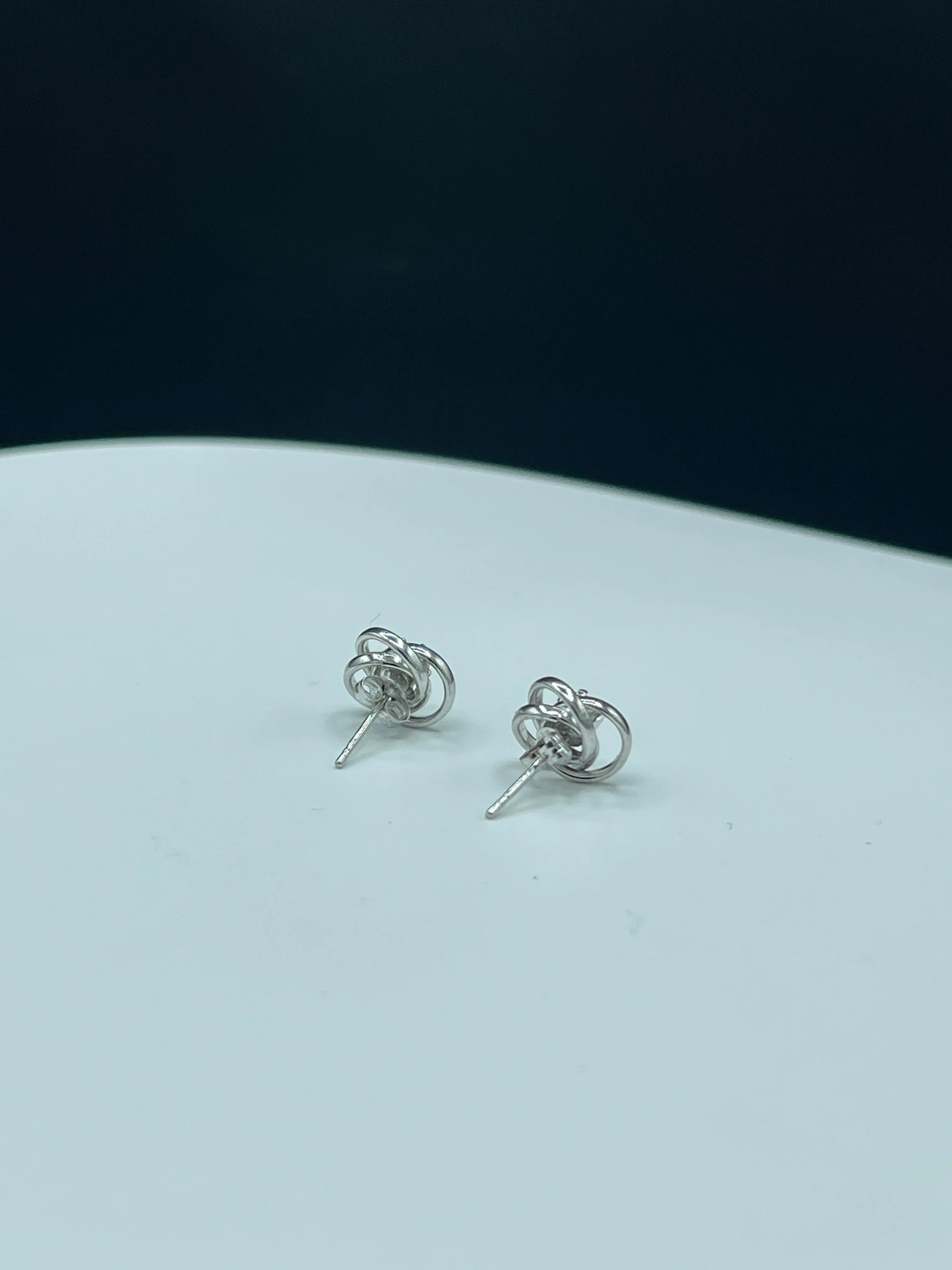 Natural Diamond 14k White Gold Swirl Stud Earrings - 0.25 Carats