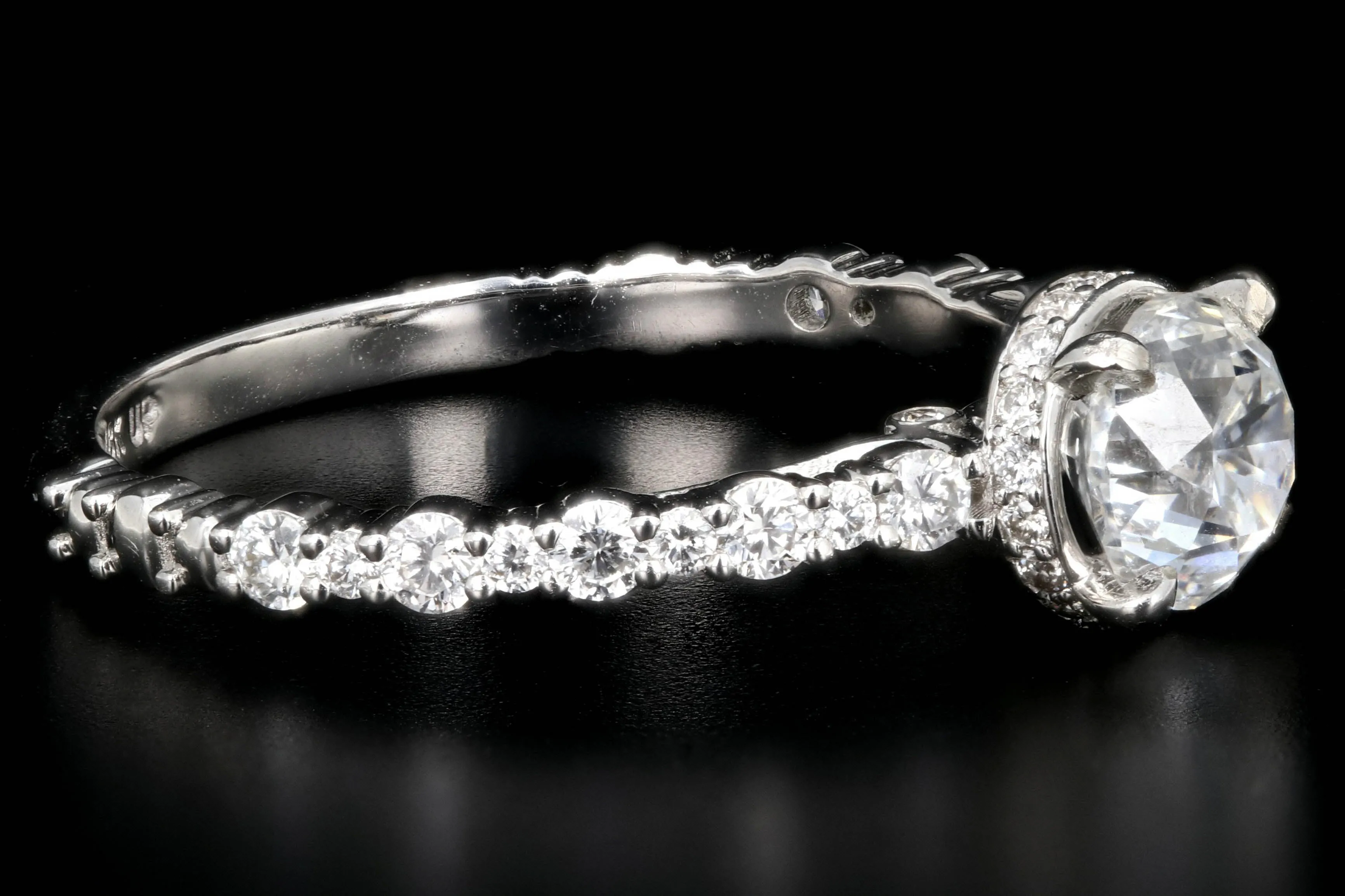 New 18K White Gold 1.01 Carat Round Brilliant Cut Diamond Engagement Ring