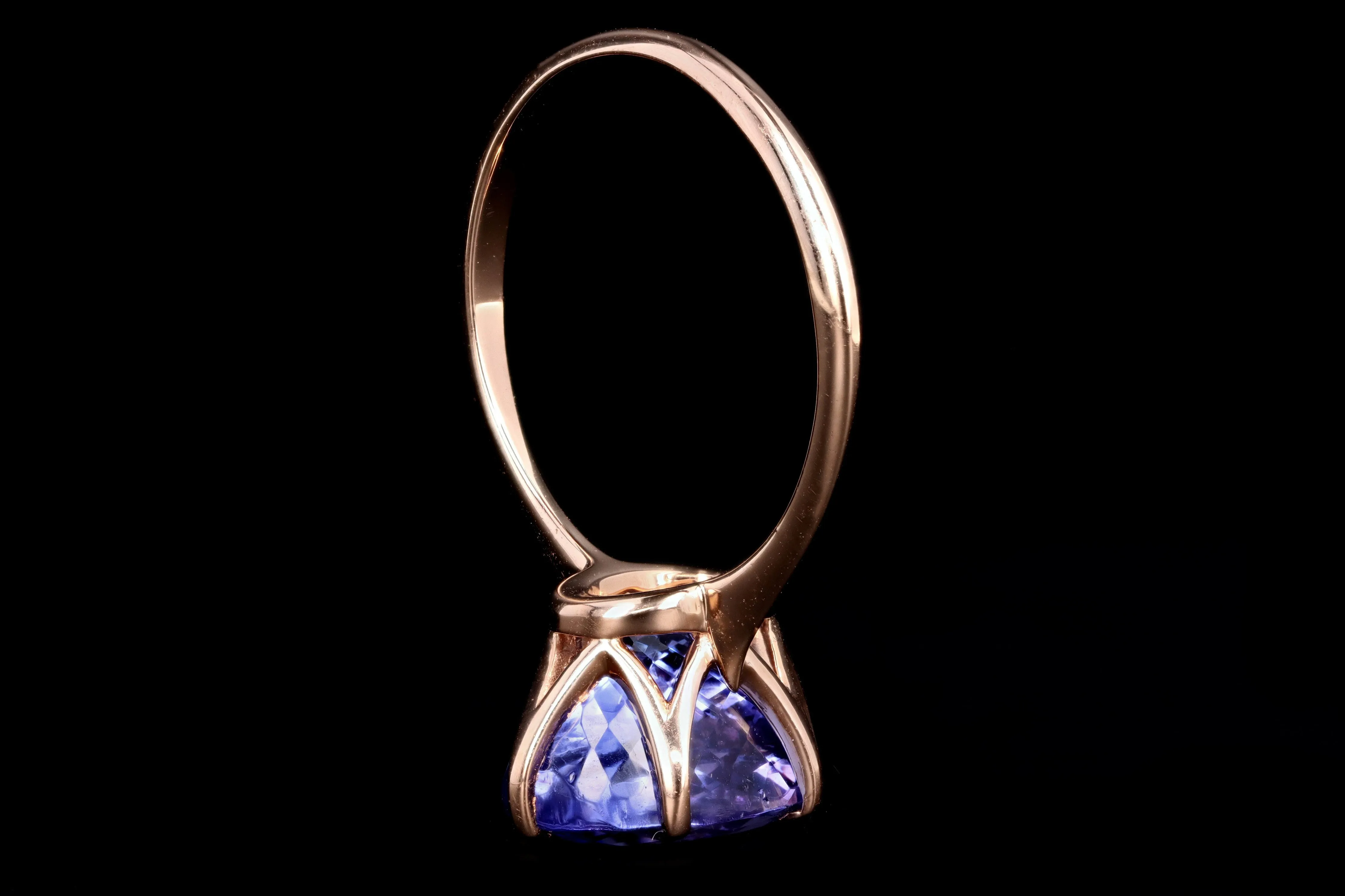 New Vintage Inspired 18K Rose Gold 5.05 Carat Oval Cut Tanzanite Ring