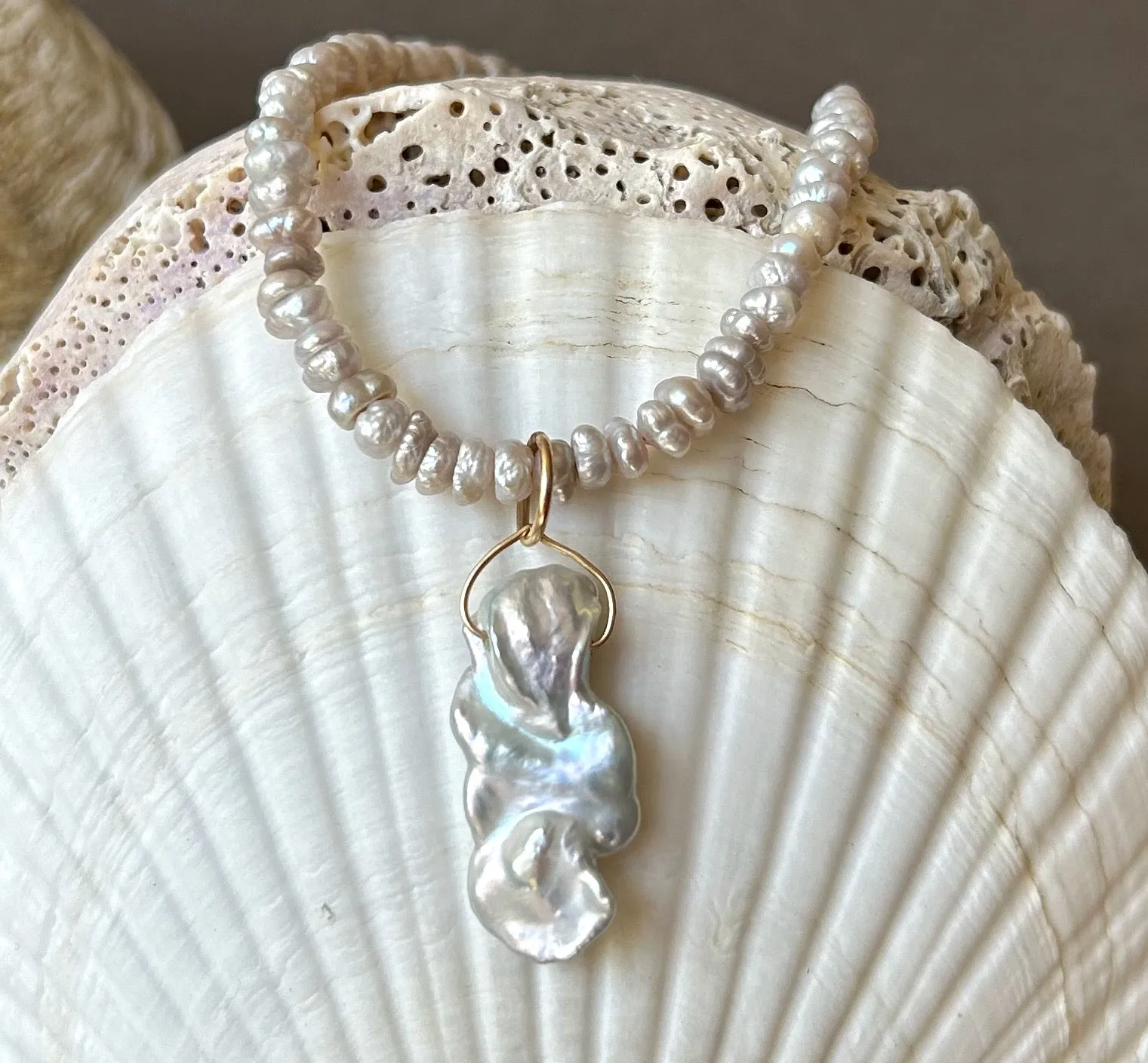 OPULENT SILVER AND GOLD 16" VINTAGE KESHI PEARL NECKLACE
