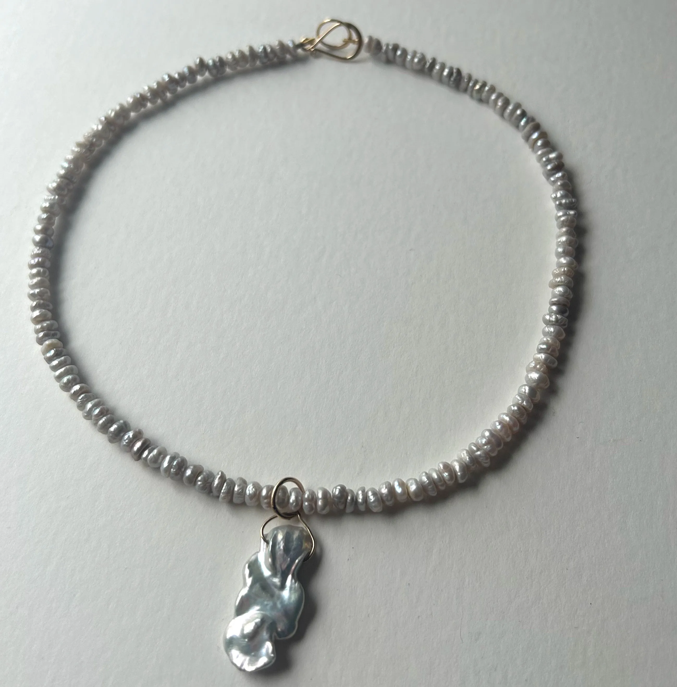 OPULENT SILVER AND GOLD 16" VINTAGE KESHI PEARL NECKLACE