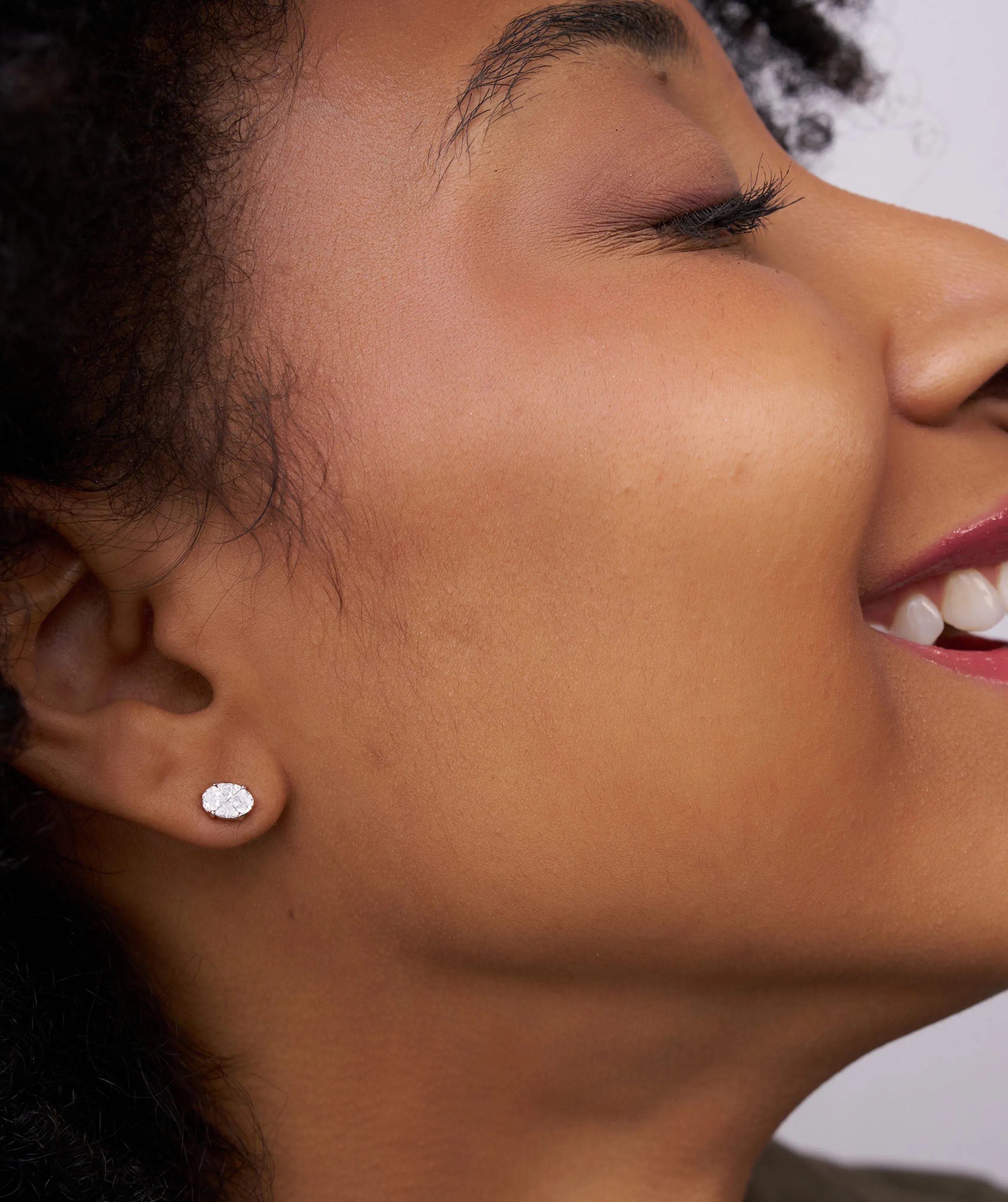 Oval Cut Moissanite Stud Earrings