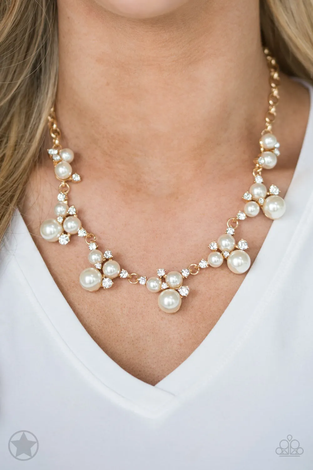 Paparazzi Toast To Perfection Necklace Gold