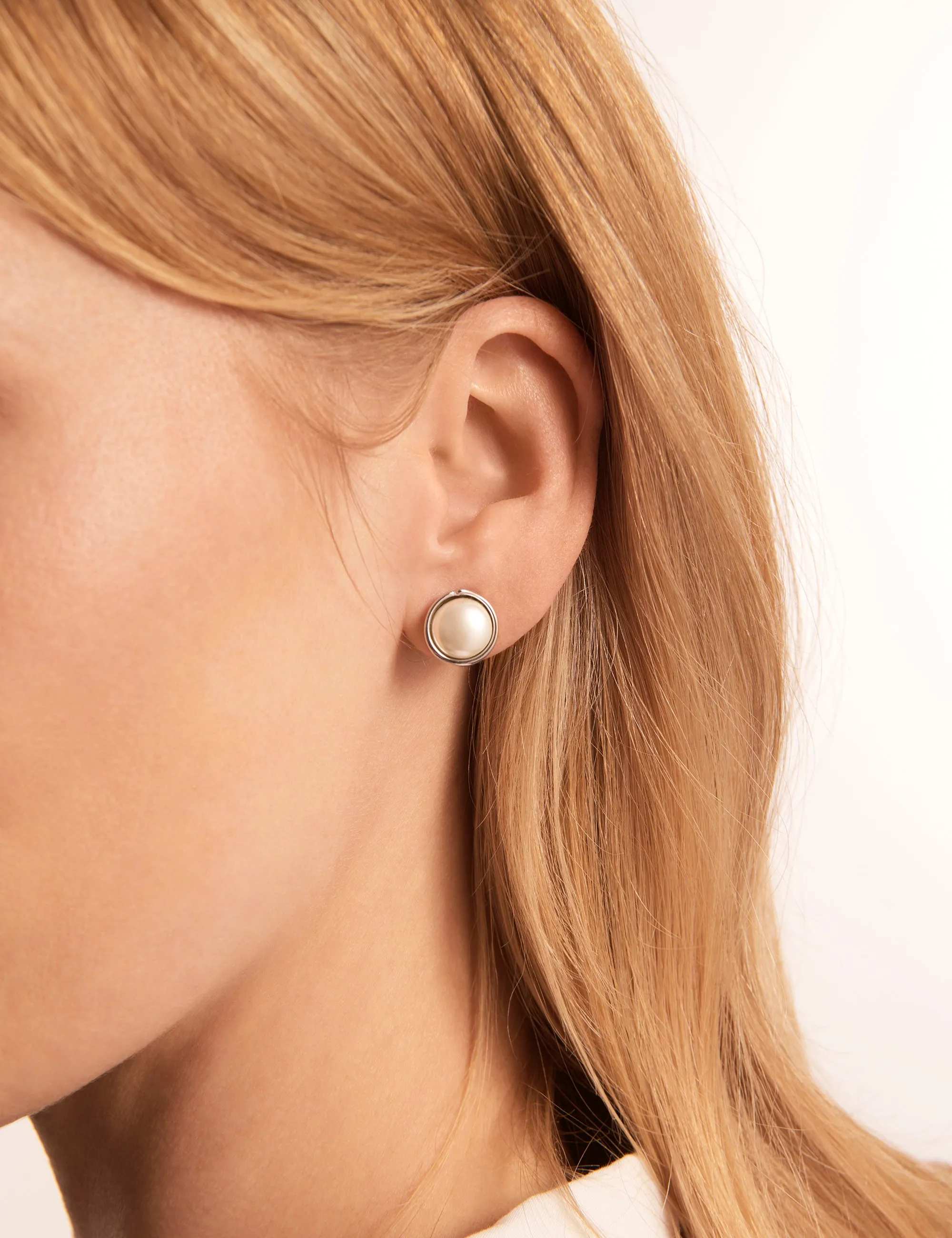 PEARL SET CLIP EARRINGS