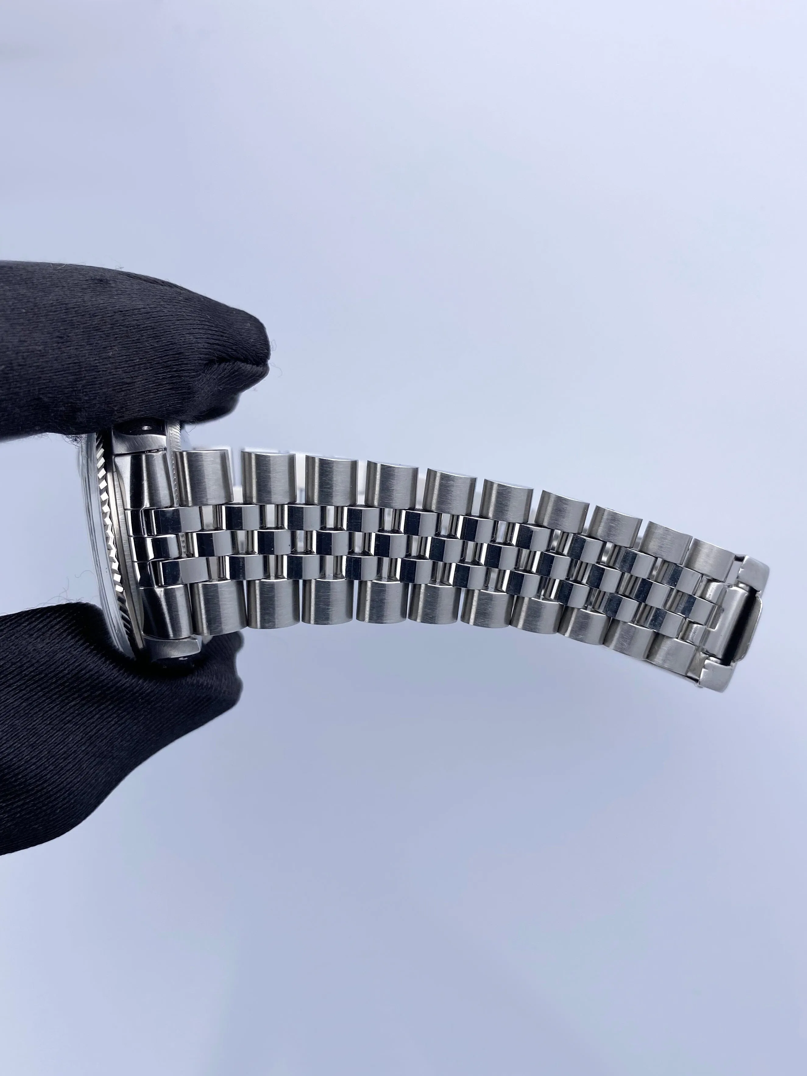 Rolex Datejust 16014 Silver Dial Mens Watch Box Papers