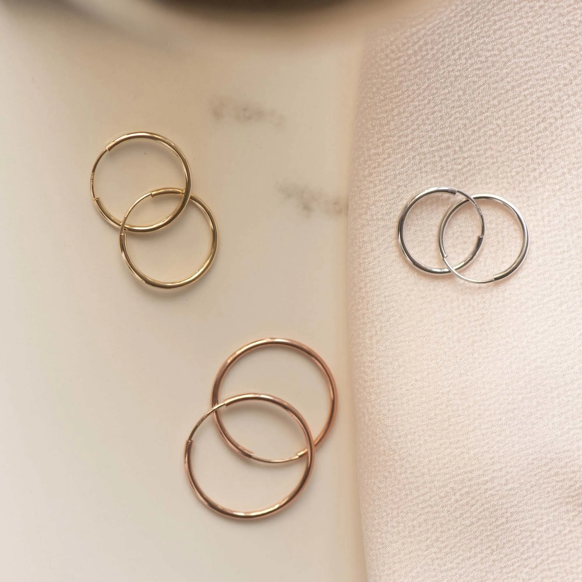 Saint Germain Cerise 14 karat white gold hoop earrings 14 mm