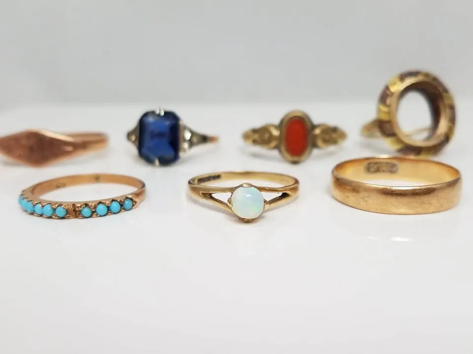 Seven Vintage 8k & 9k Gold Ring Lot To Restore