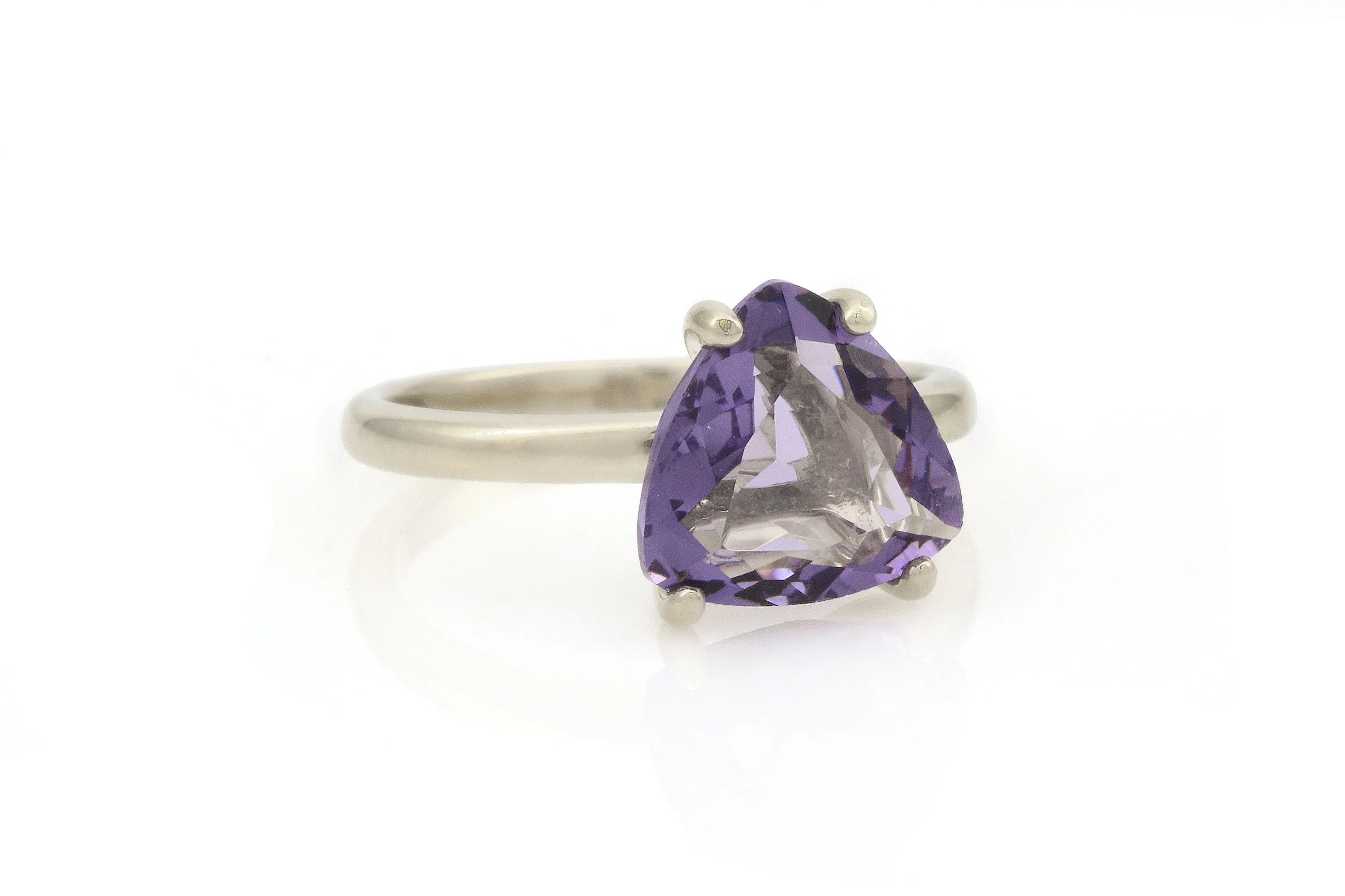 Sophisticated Sterling Silver Amethyst Ring