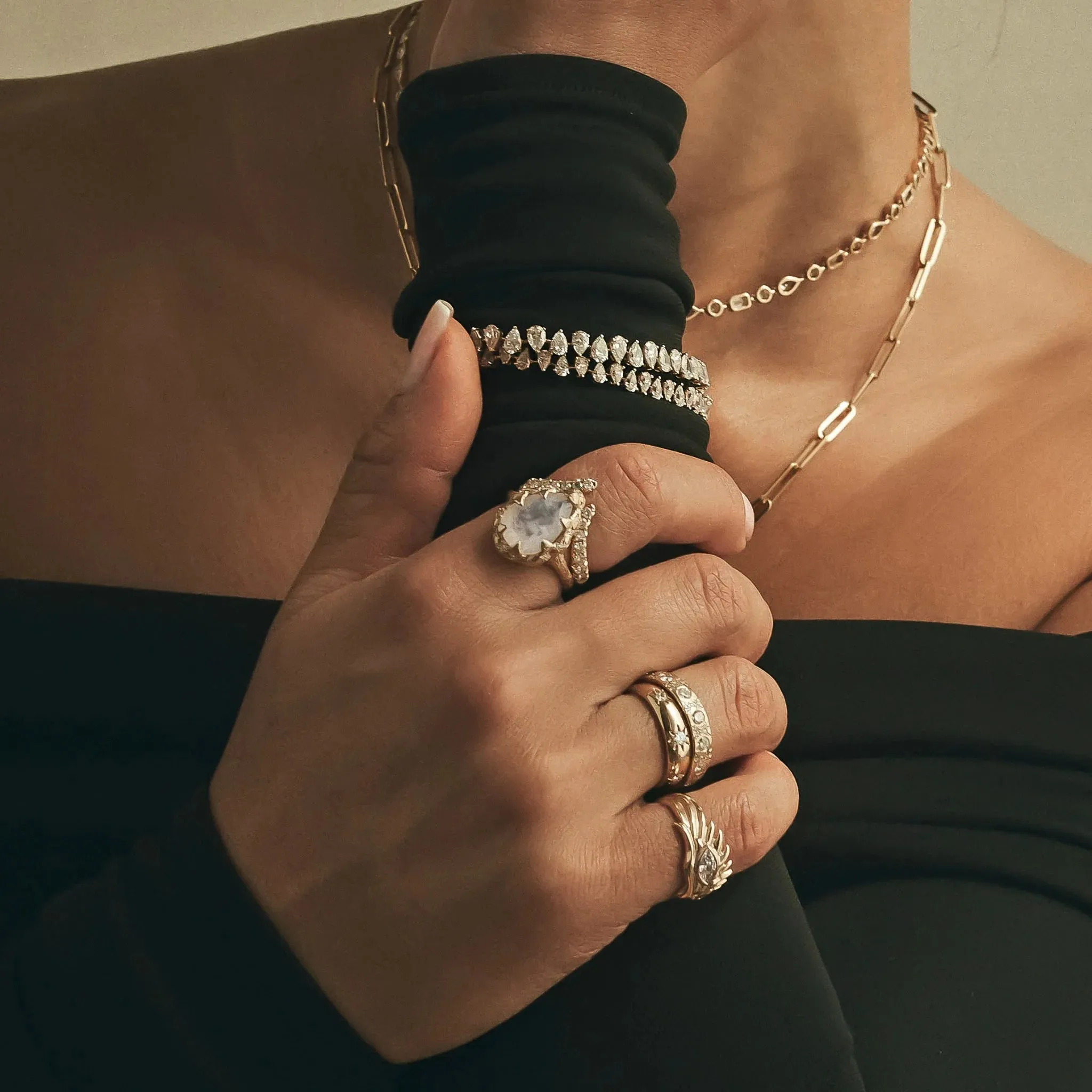 Star Set Rounded Ring