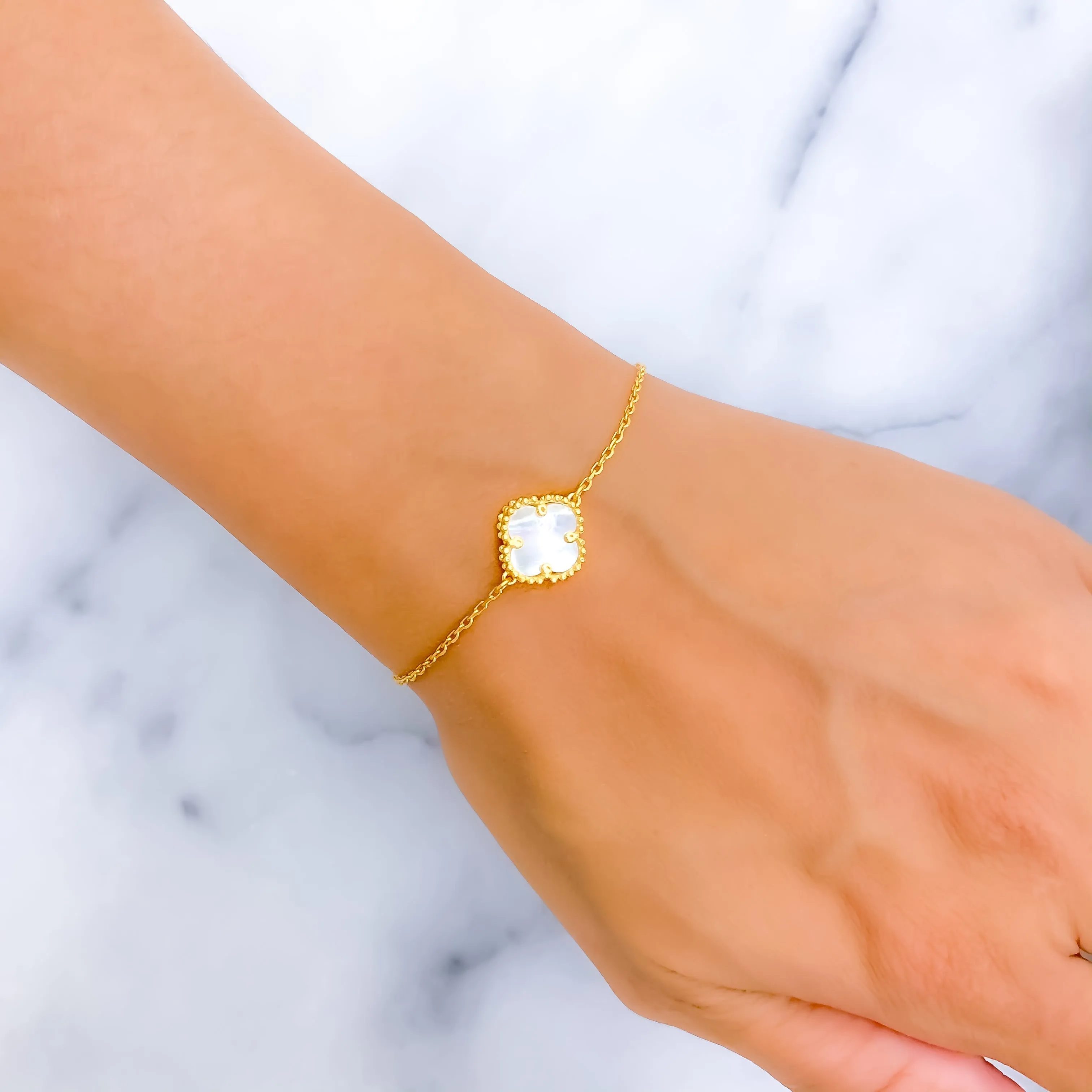 Timeless Beautiful 21k Gold Clover Bracelet