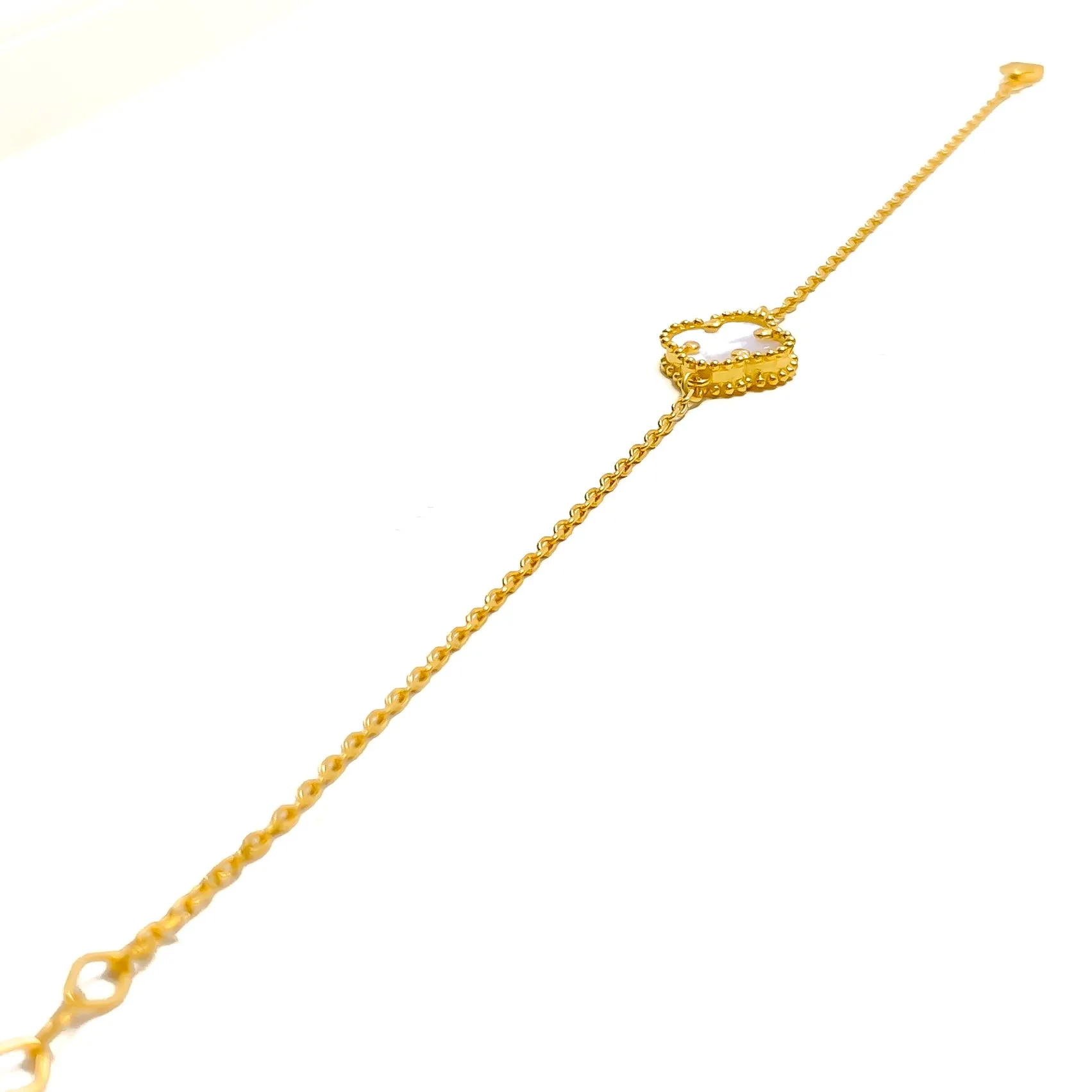 Timeless Beautiful 21k Gold Clover Bracelet