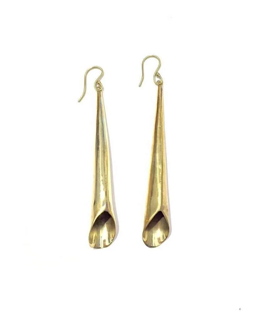 Timeless Flute Earrings in Gold and Silver Finish - Elegant Design, Hypoallergenic Material, 6cm and 9cm Lengths
