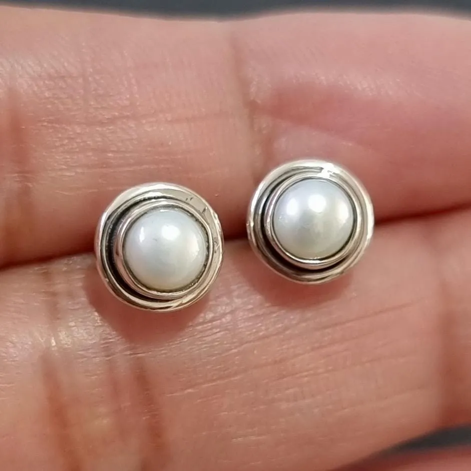 Timeless Round Pearl Stud Earrings, 925 Sterling Silver, S16PL